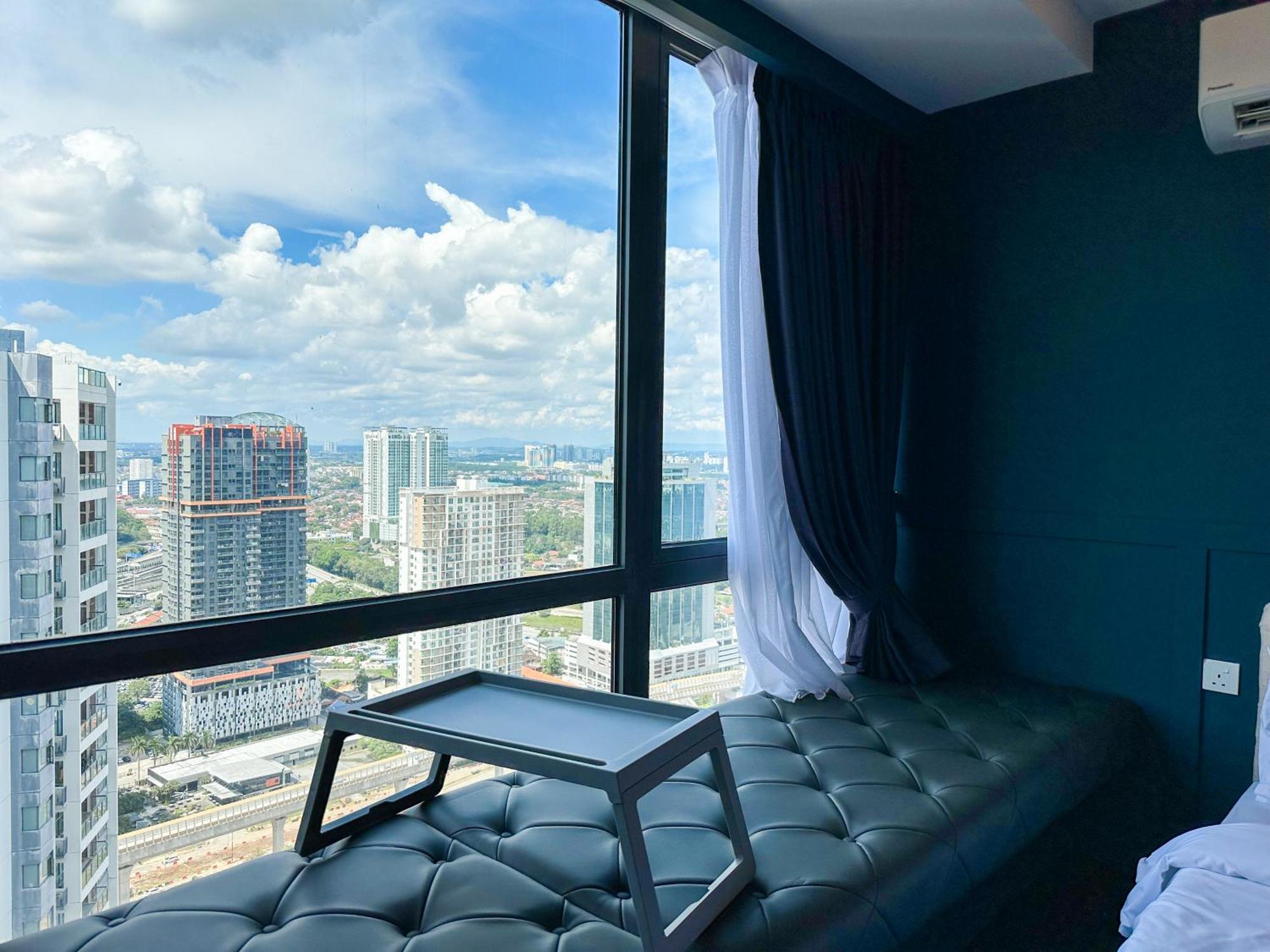 Apartment R&f Princess Cove By Nest At *